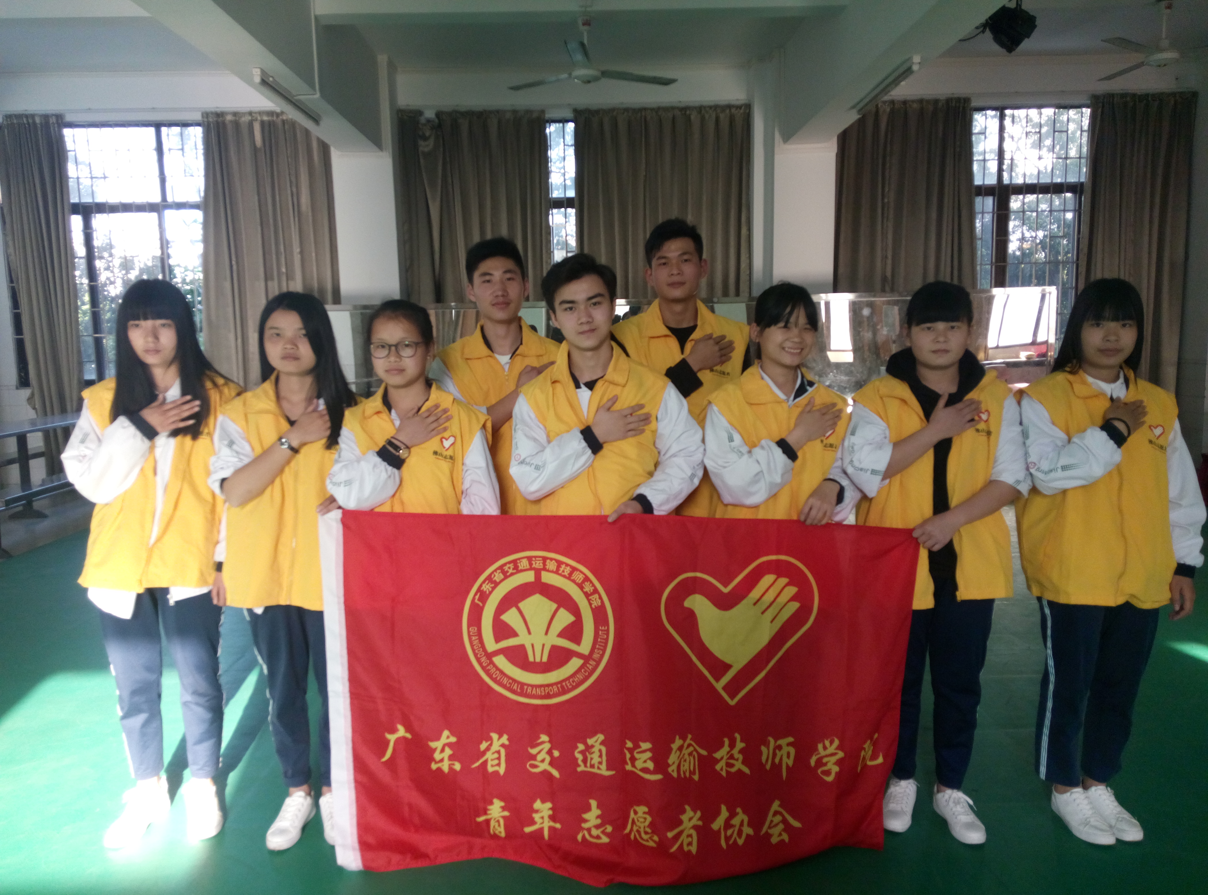 学院团委开展“学雷锋全民志愿服务行动月”系列活动